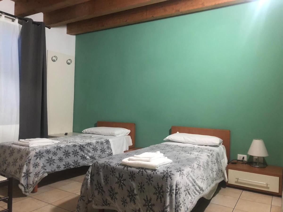 Il Borgo Hotel Модена Екстериор снимка