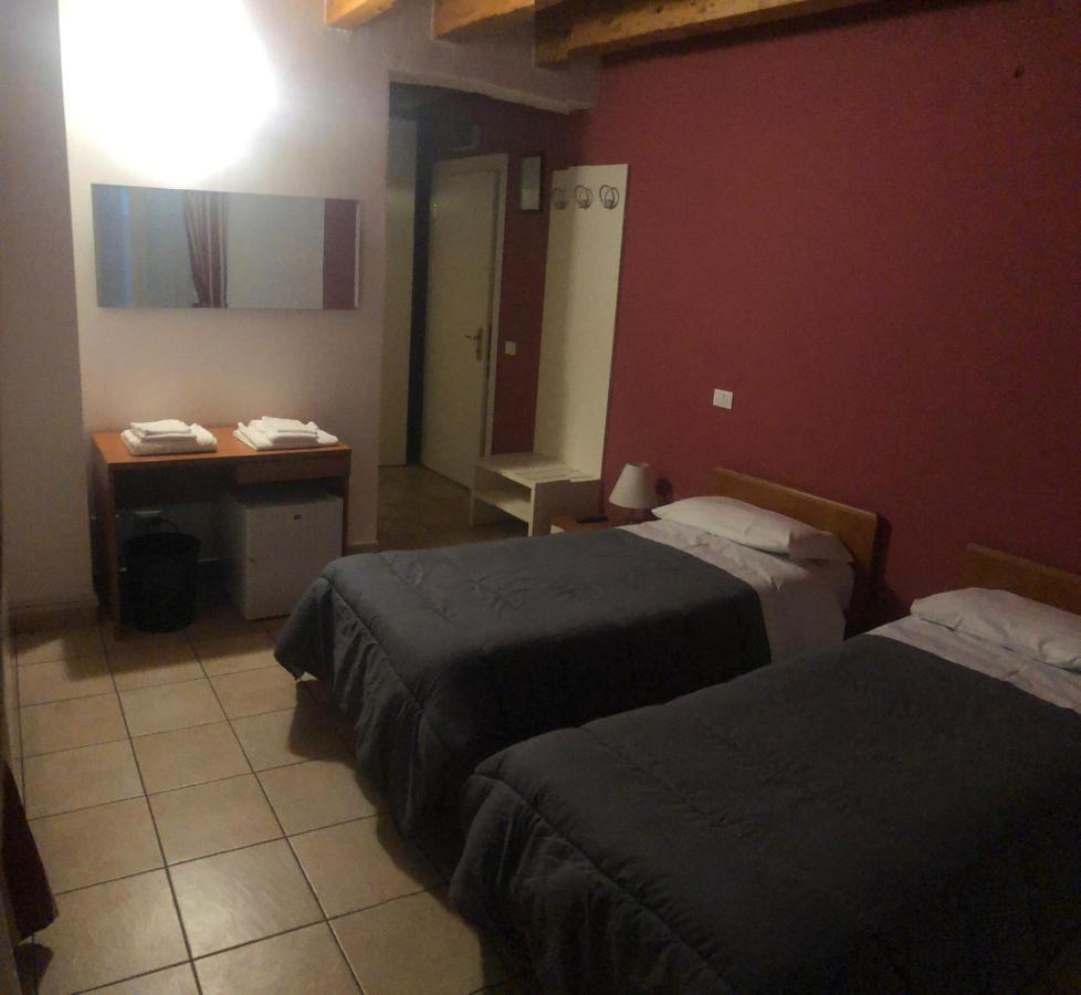 Il Borgo Hotel Модена Екстериор снимка