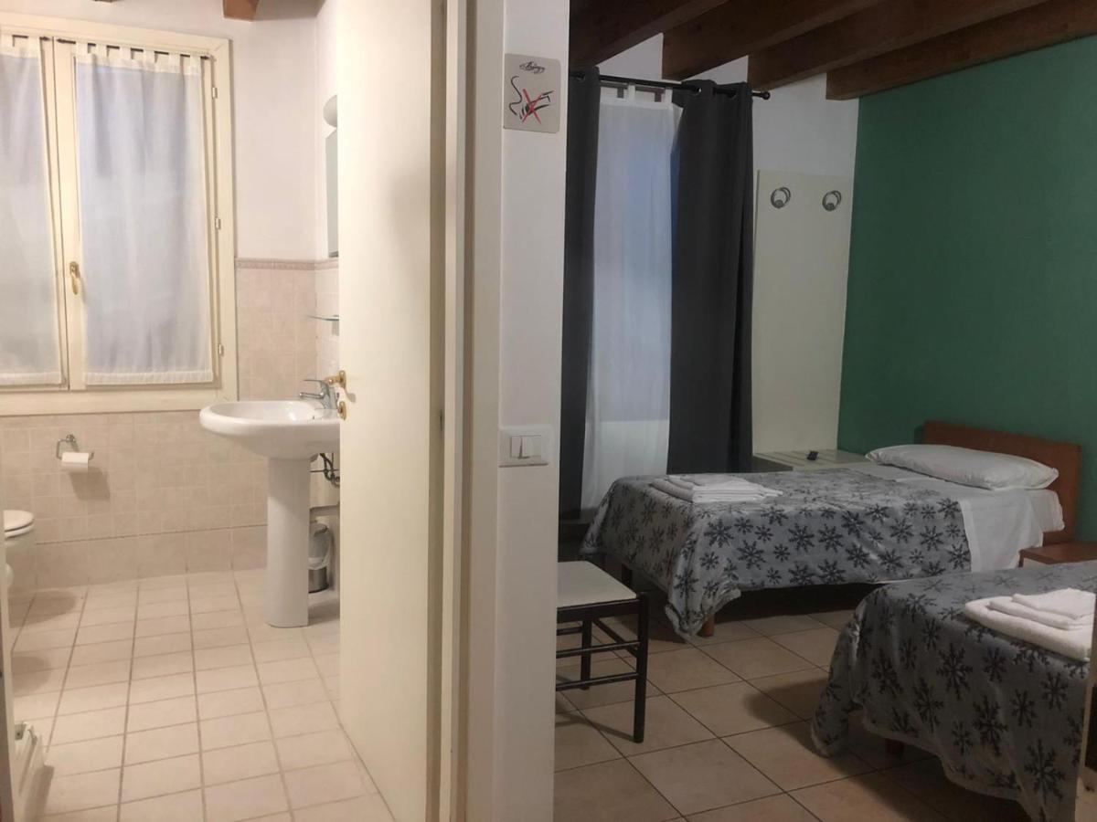 Il Borgo Hotel Модена Екстериор снимка